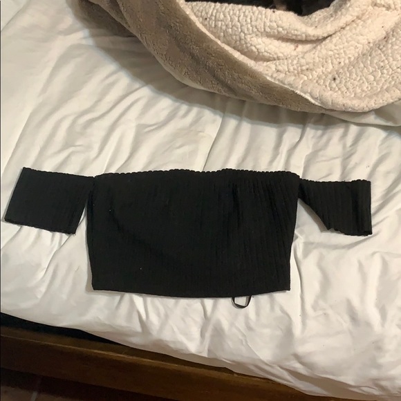 Size XS Millennial Pink black crop top - Picture 2 of 2